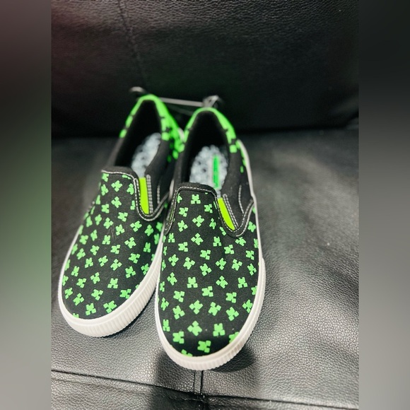 Minecraft Little & Big Kids Slip-On Sneakers size 3 nwt - Picture 7 of 8